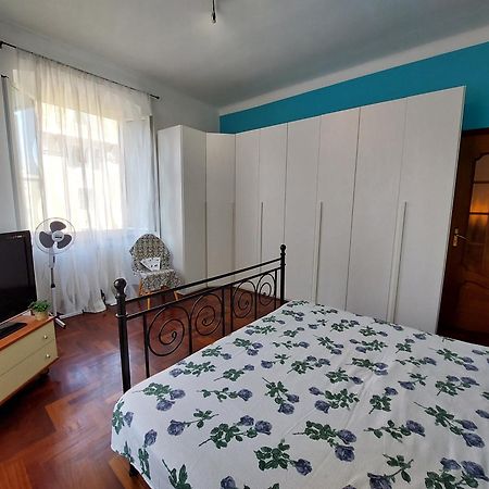 Casa Vittoria By Holiday World Genua Exteriör bild