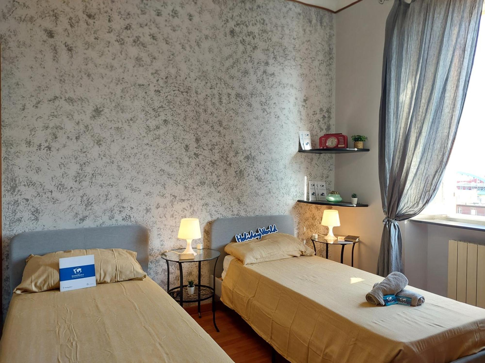Casa Vittoria By Holiday World Genua Exteriör bild