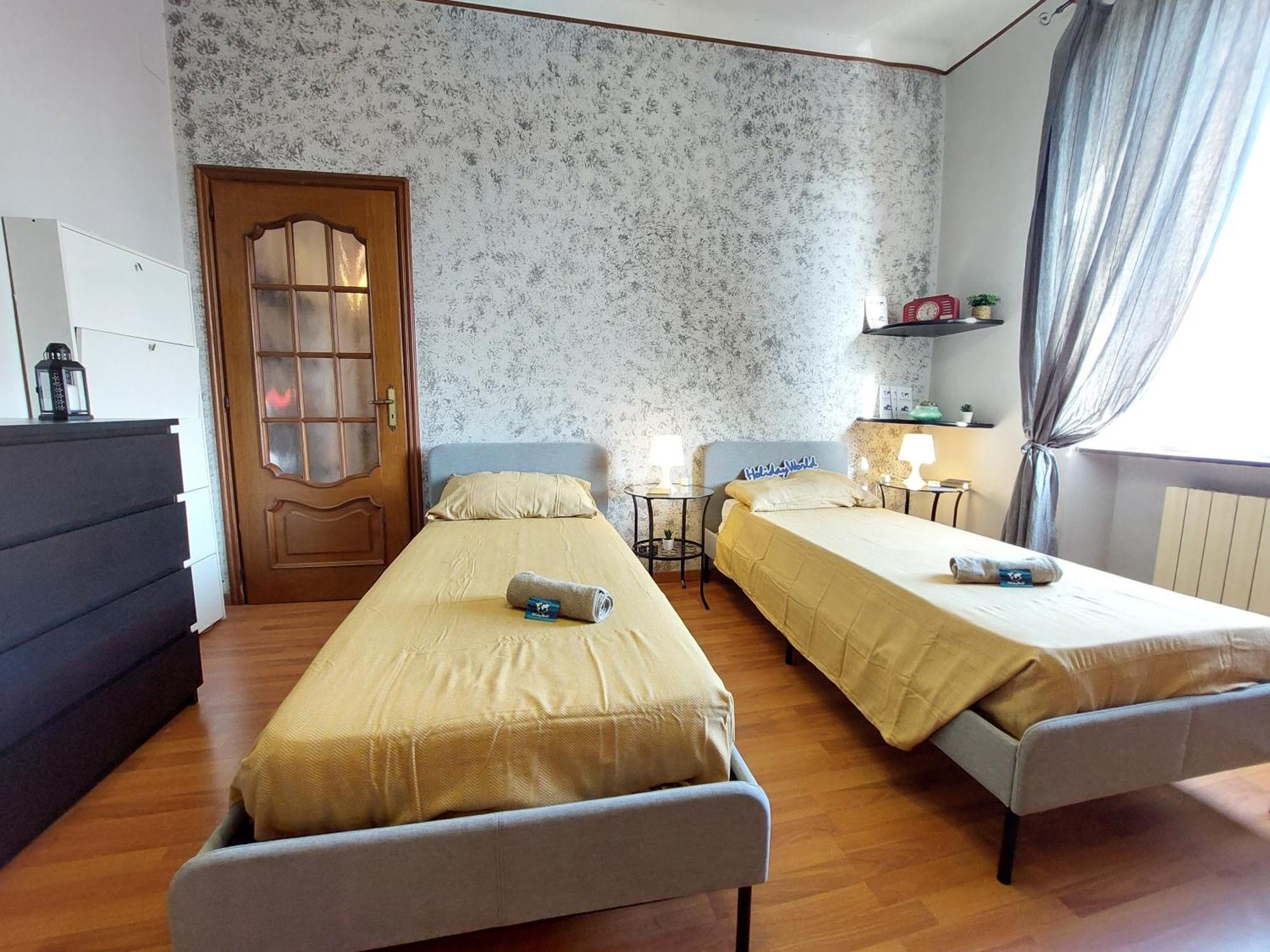 Casa Vittoria By Holiday World Genua Exteriör bild